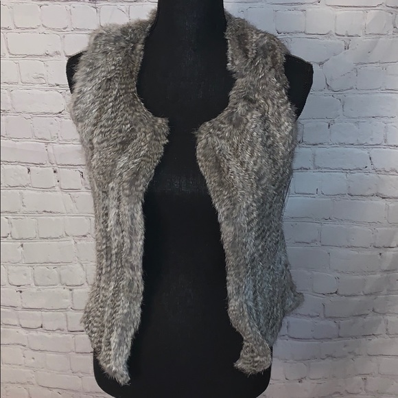 💕NWT 525 America Luxe fur vest💕 - Picture 5 of 7